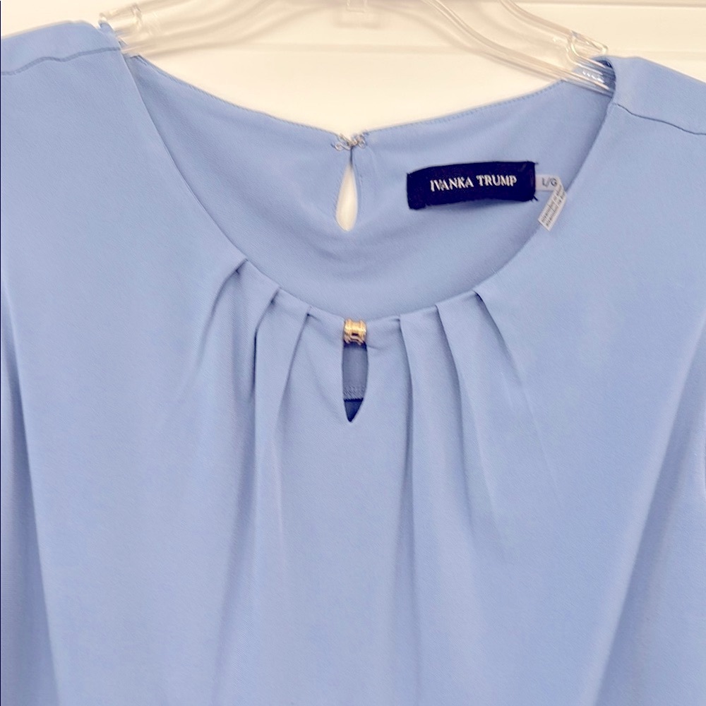 Ivanka Trump Blue Sleeveless Blouse - Picture 3 of 7
